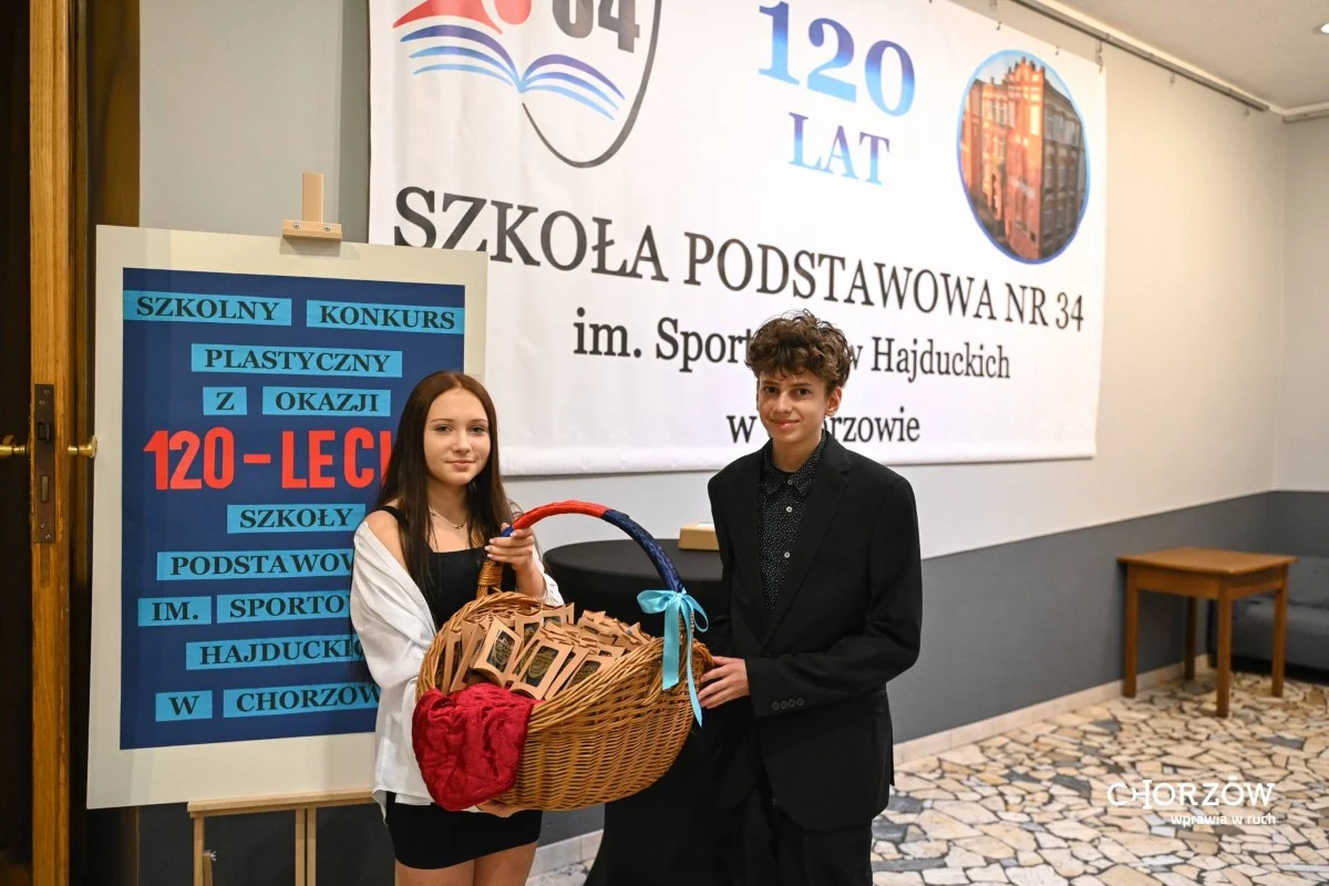 SP nr 34 w Chorzowie ma już 120 lat. Tak wyglądały obchody jubileuszu
