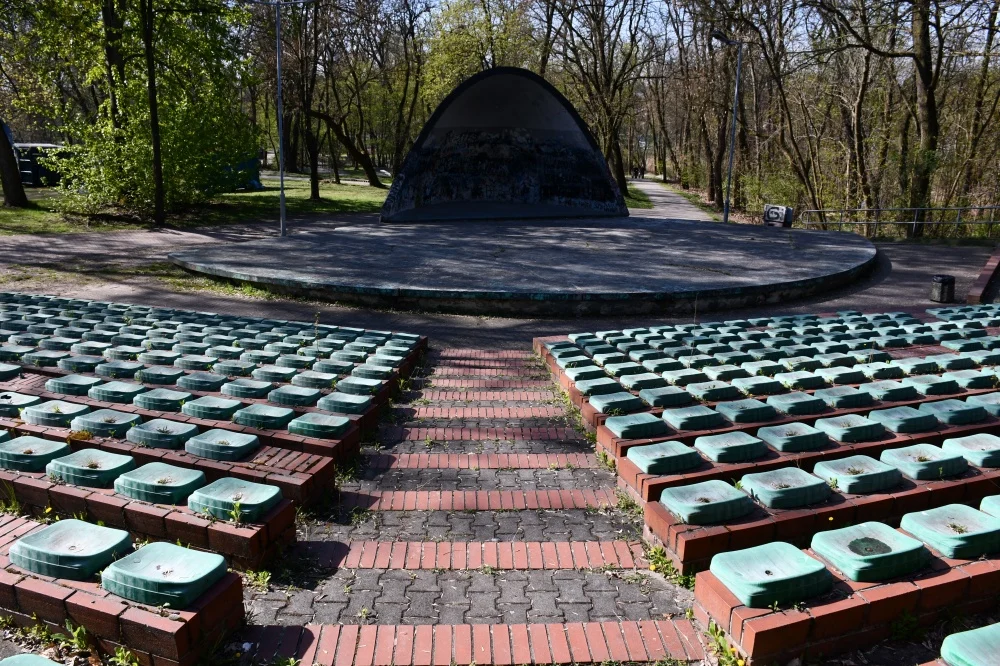 Muszla koncertowa w Bielszowicach zostanie rozebrana. To koniec pewnej epoki w Parku Strzelnica