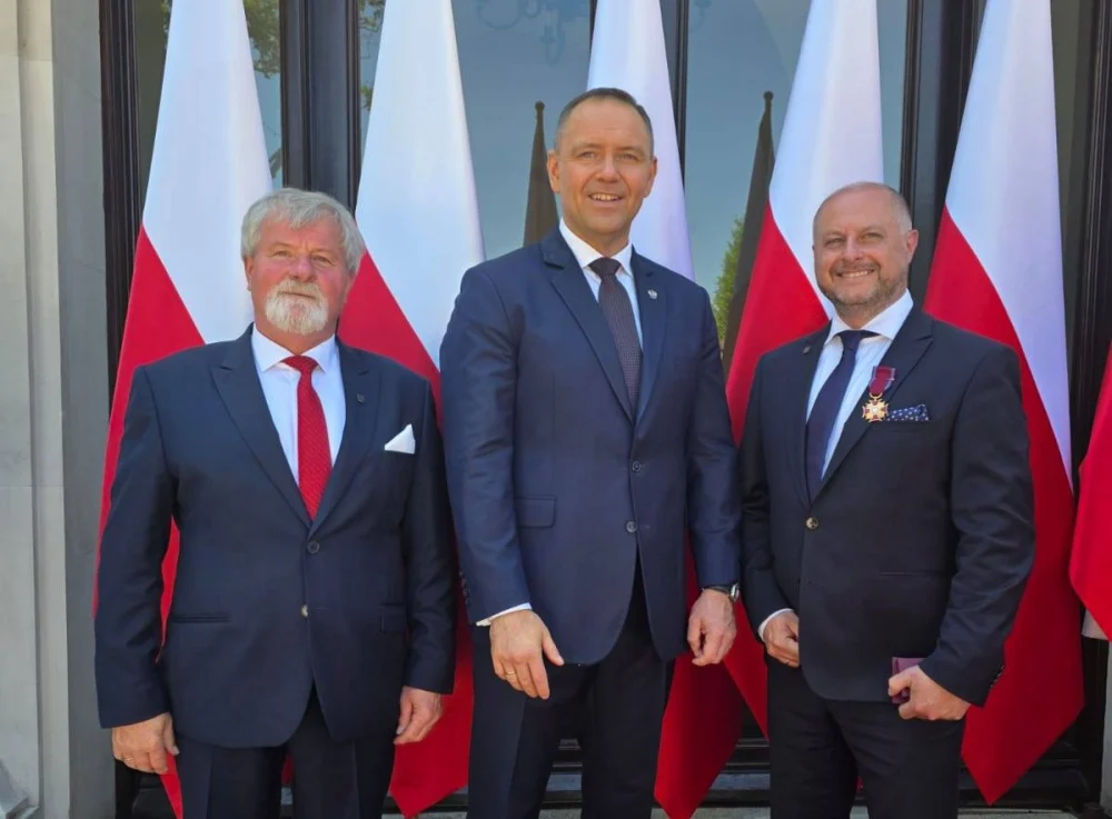 Michał Pierończyk ze Złotym Krzyżem Zasługi. Prezydent Rudy Śląskiej odznaczony w Warszawie