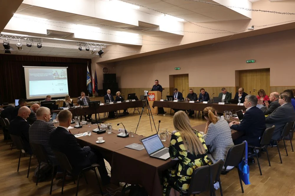 Bezpieczeństwo, pomoc społeczna i inwestycje MPWiK. Za nami XXIX sesja Rady Miasta Piekary Śląskie