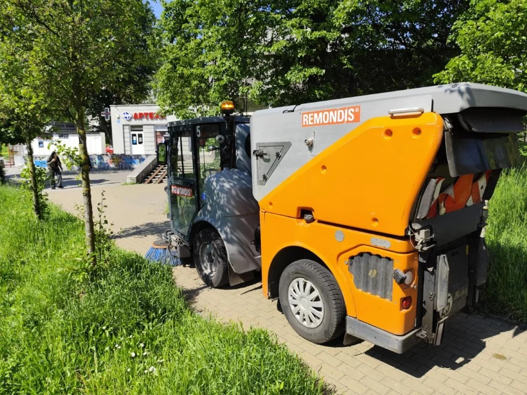 Wielkie sprzątanie w Gliwicach. Miliony metrów chodników już oczyszczone