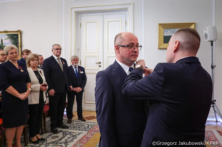 002_Minister Adam Andruszkiewicz_Wręczenie odznaczeń państwowych_15-06-2026_GJB_8143