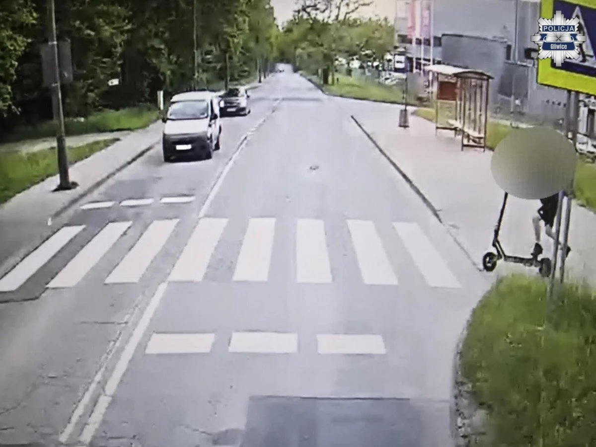 11-latek na hulajnodze wjechał pod autobus. Policja pokazuje nagranie