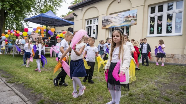 Przedszkole nr 39 w Zabrzu świętuje 110 lat. Dzieci i dawni pracownicy wzięli udział w jubileuszu.