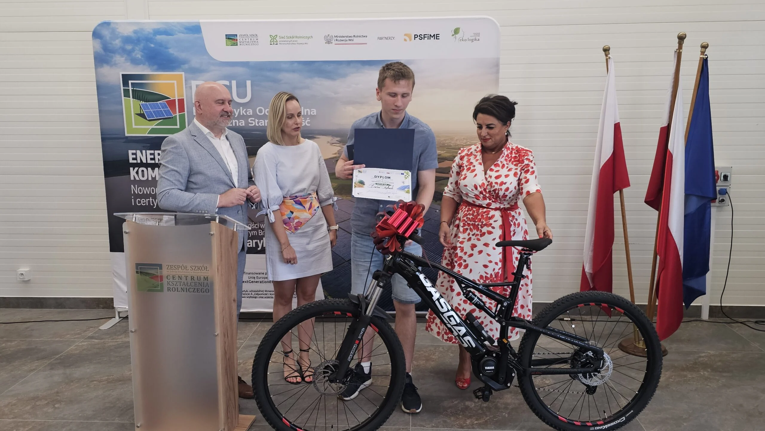 Mistrz Polski z Centrum Edukacji w Zabrzu. Bartosz Będkowski najlepszy w konkursie OZE