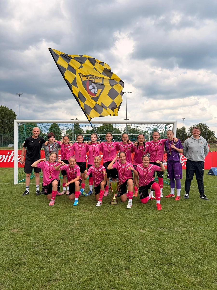 Mikołów ma mistrzynie Polski U13. Nikola i Nikola sięgnęły po złoto z Bumerangiem