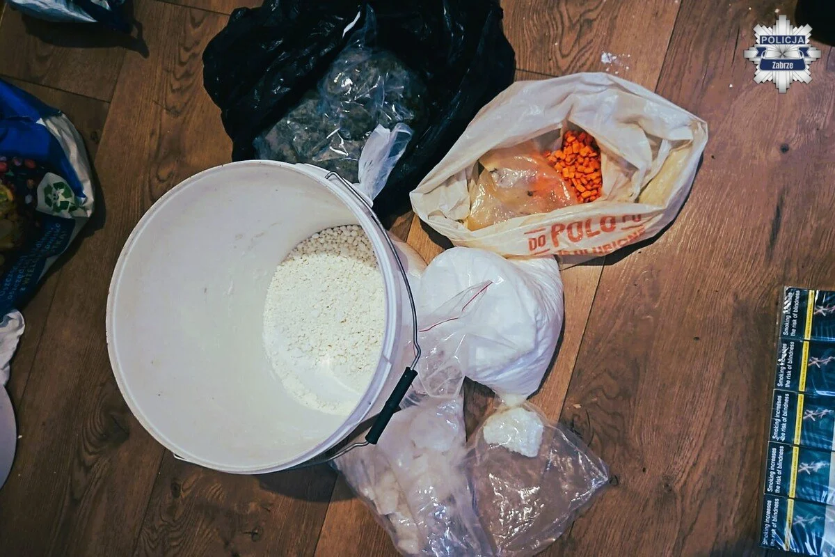 Akcja policji w dzielnicy Helenka. Zatrzymano 49-latka z ponad 2 kg narkotyków