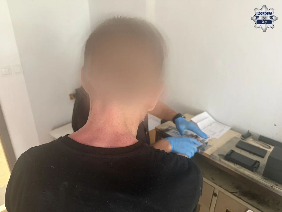 Miłośnik kwiatów wpadł po krótkim pościgu. Na jego koncie było jednak znacznie więcej