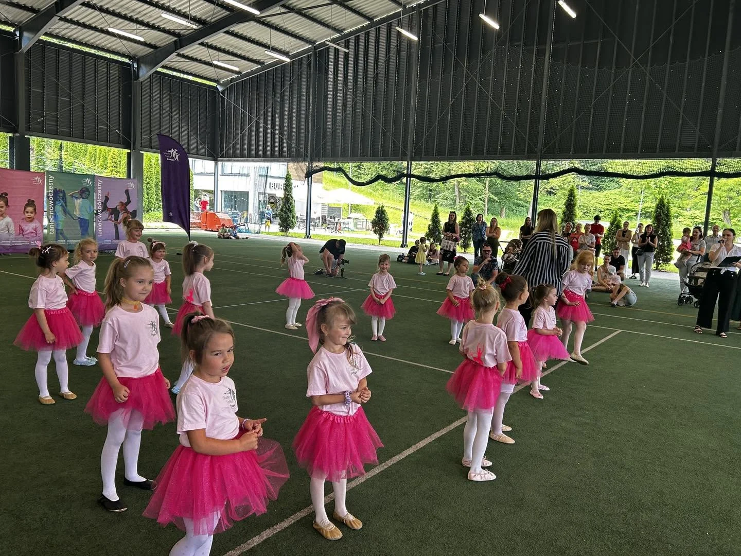 Taneczne zakończenie roku na Burloch Arenie. Studio Tańca Energia zaprasza mieszkańców / fot. FB Studio Tańca Energia
