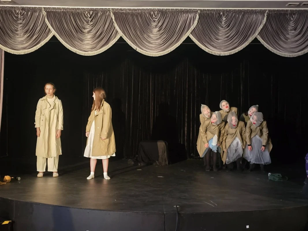 „Spotkajmy się w teatrze” po raz czwarty. Młodzież pokazała talent i pasję / fot. MDK Świętochłowice FB