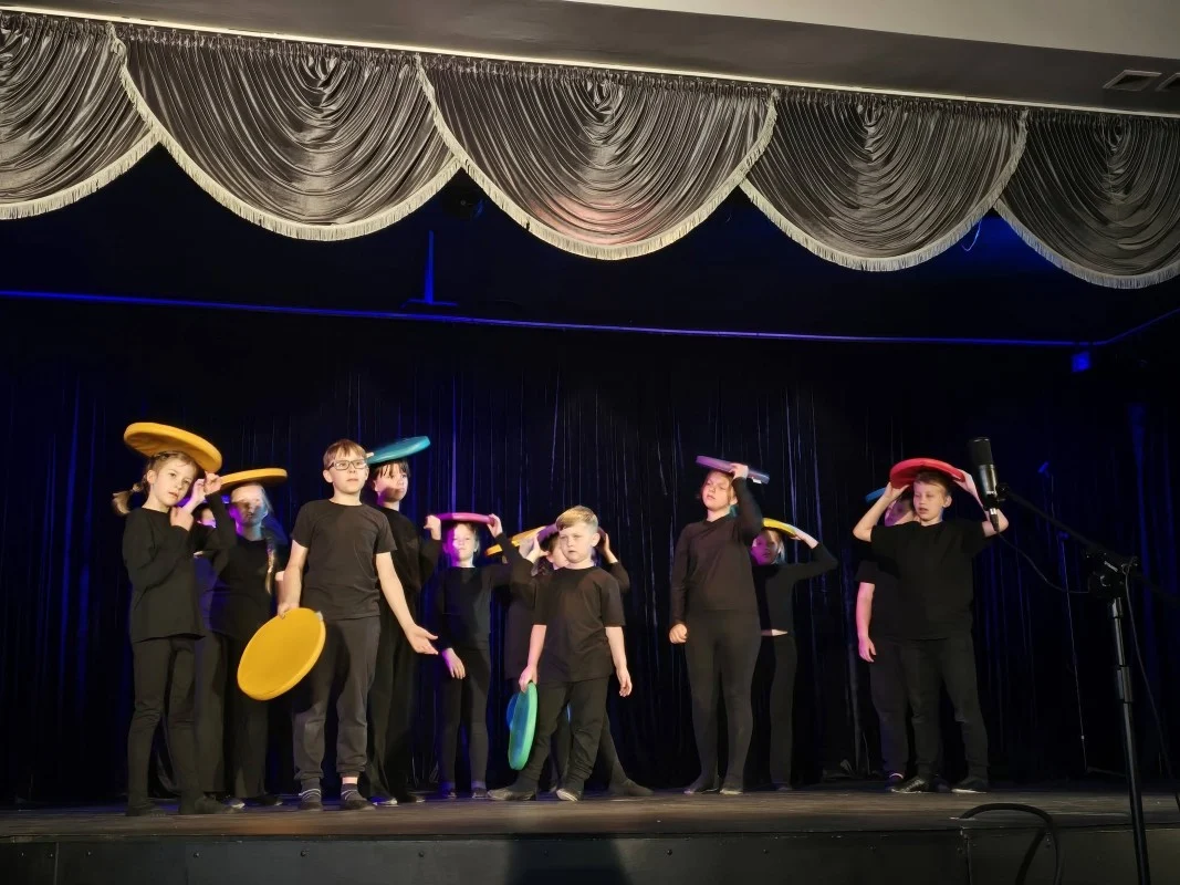 „Spotkajmy się w teatrze” po raz czwarty. Młodzież pokazała talent i pasję / fot. MDK Świętochłowice FB