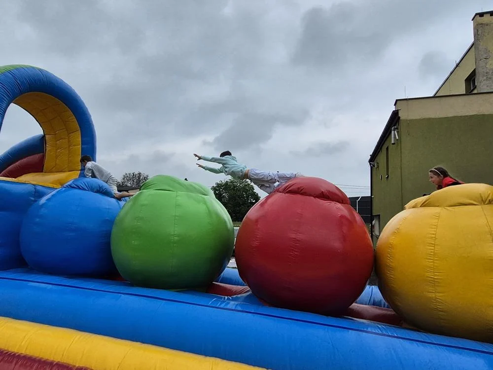 718296518_122213309030329281_405614162938241656_n