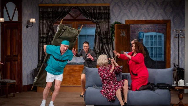 Pełna widownia i salwy śmiechu. „Szczęściarz” rozbawił Teatr Nowy w Zabrzu