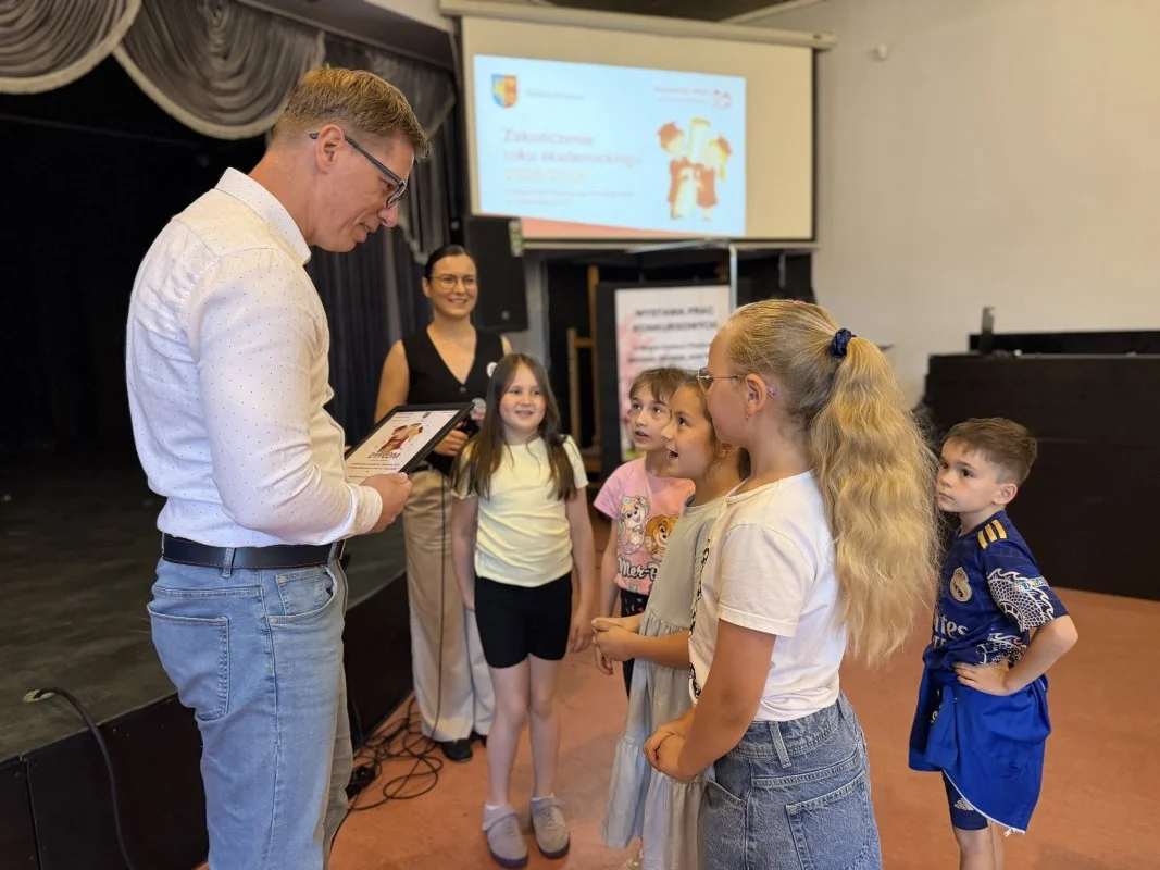 Akademia Malucha zakończyła rok w Świętochłowicach. Były dyplomy i wielkie pytania / fot. Daniel Beger FB