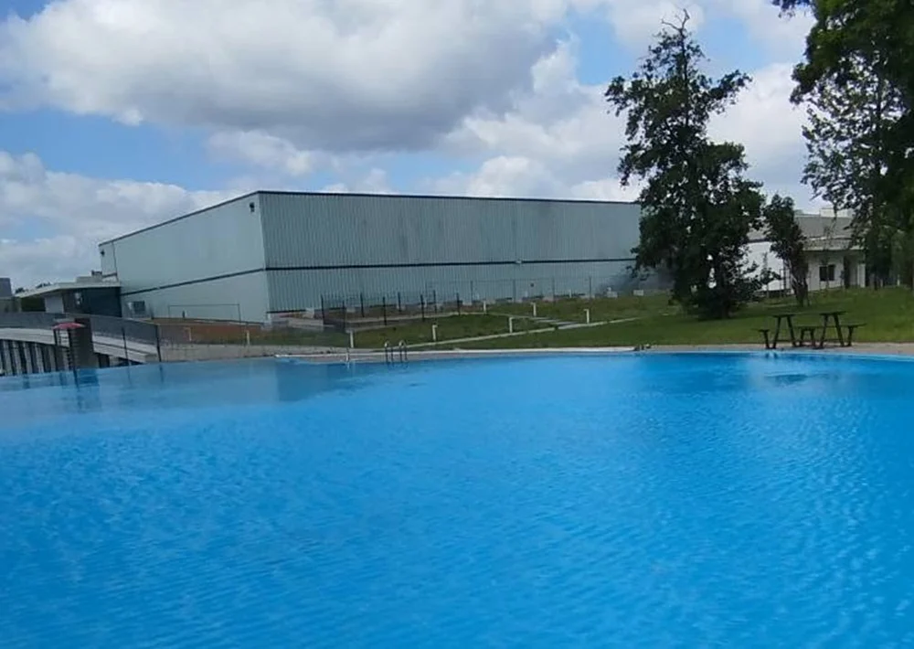 Basen OSiR Skałka coraz bliżej otwarcia. Trwają ostatnie przygotowania