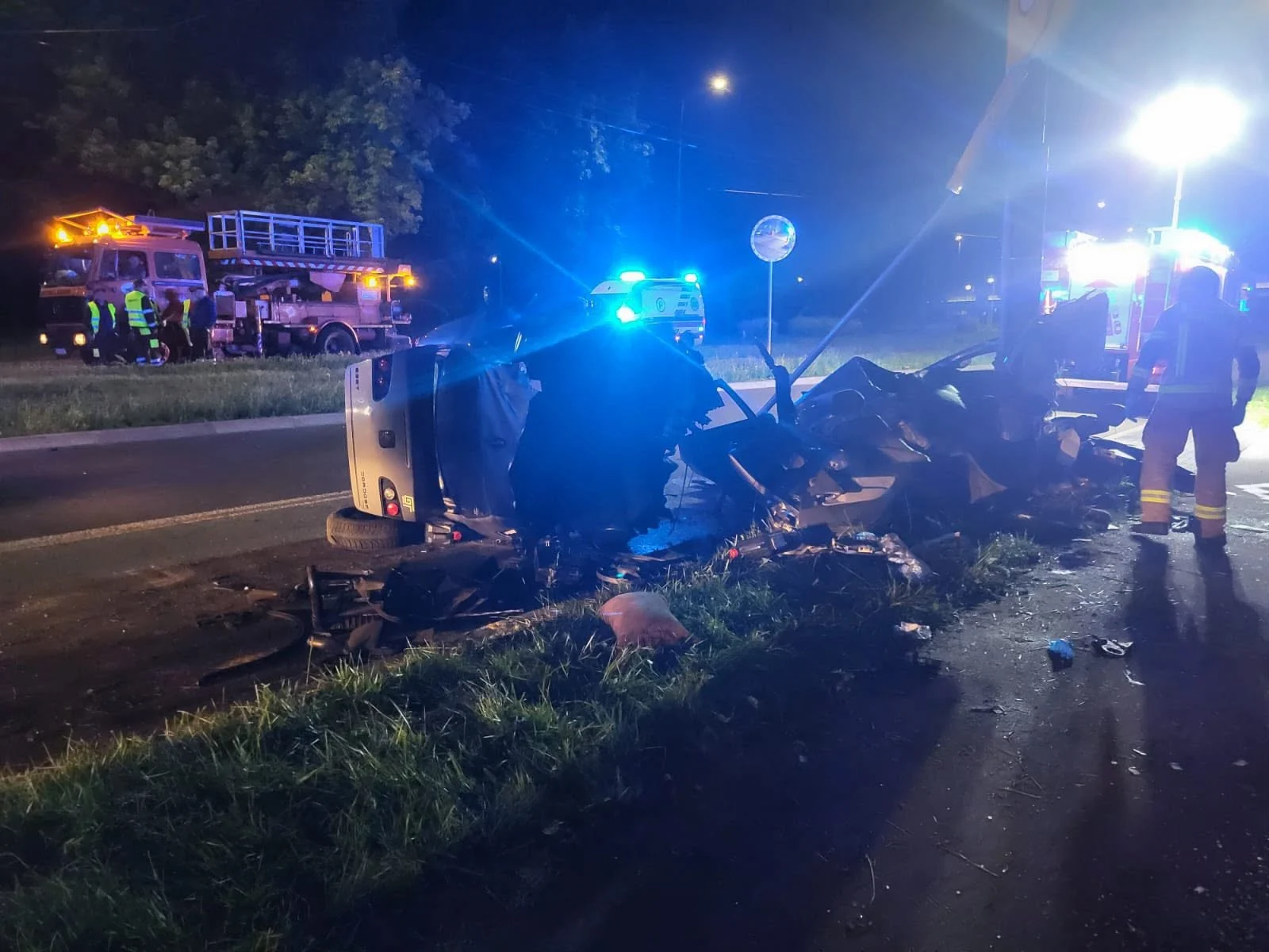 Tragiczny wypadek w Sosnowcu. Dwie osoby nie żyją, dwie trafiły do szpitala / fot. SP ZOZ Rejonowe Pogotowie Ratunkowe w Sosnowcu