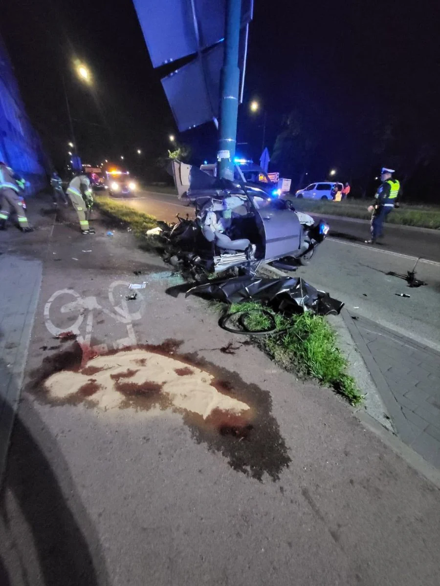 Tragiczny wypadek w Sosnowcu. Dwie osoby nie żyją, dwie trafiły do szpitala / fot. SP ZOZ Rejonowe Pogotowie Ratunkowe w Sosnowcu