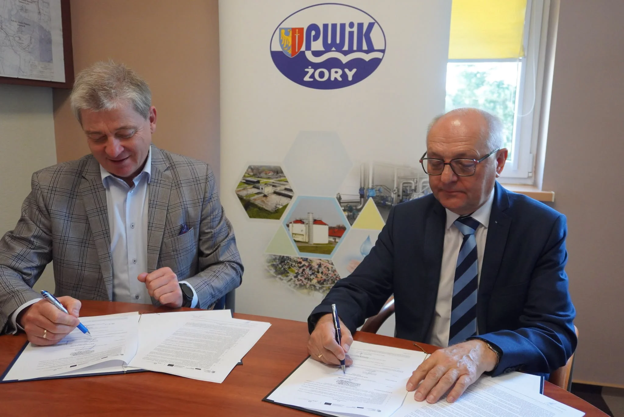 Umowa PWiK Żory z BGK podpisana / fot. UM Żory
