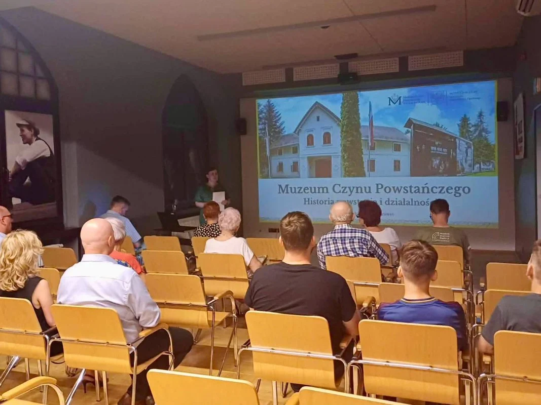 Hołd dla Powstańców Śląskich. Obchody w świętochłowickim muzeum / fot. UM Świętochłowice