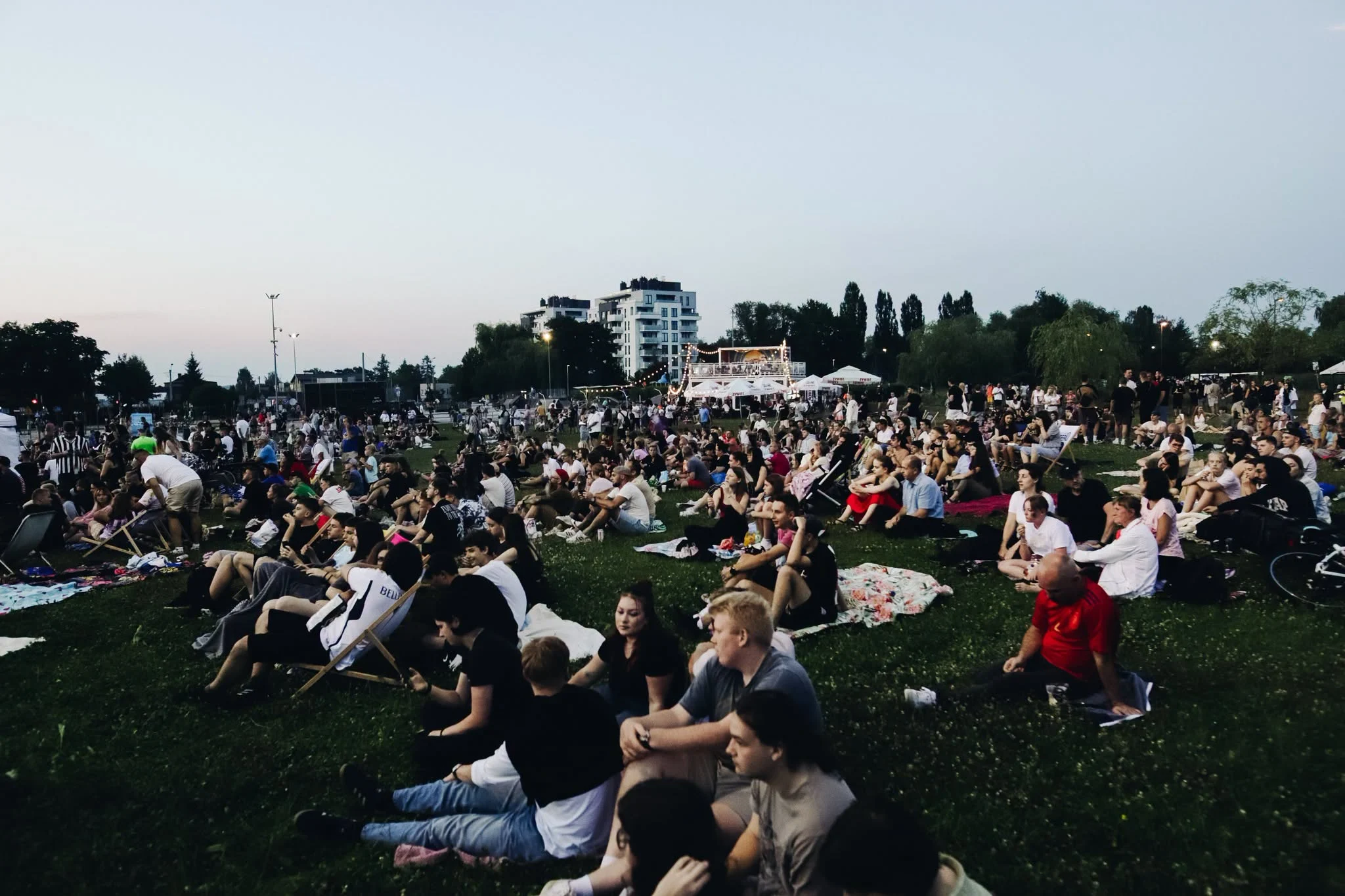 Trzy dni kina plenerowego pod chmurką w Parku Cegielnia. W programie filmy i animacje