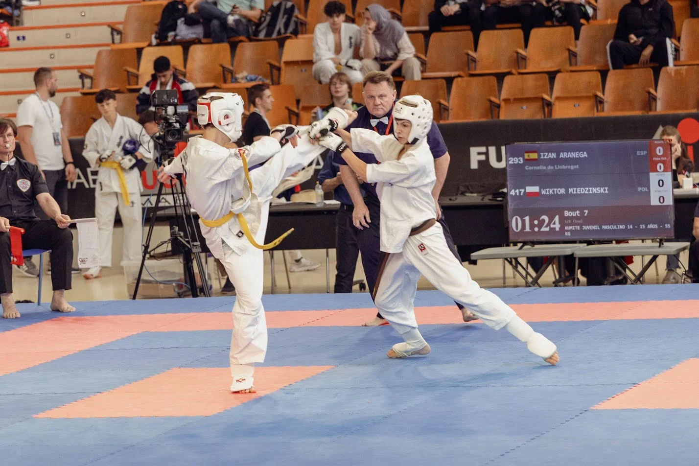 Sensei Dariusz Kudyk z dwoma medalami Pucharu Świata w Hiszpanii / fot. UM Żory