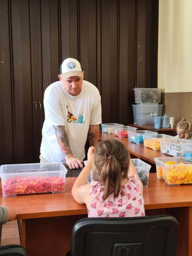 Zabrze: Dzieci budowały z finalistą „LEGO Masters” / fot. MBP