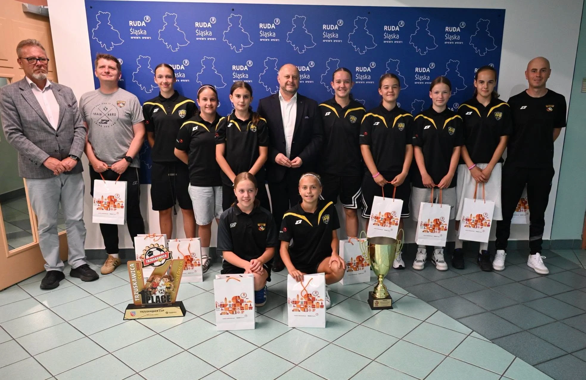 Mistrzynie Polski U13 u prezydenta. Ruda Śląska gratuluje zawodniczkom AP Bumerangu