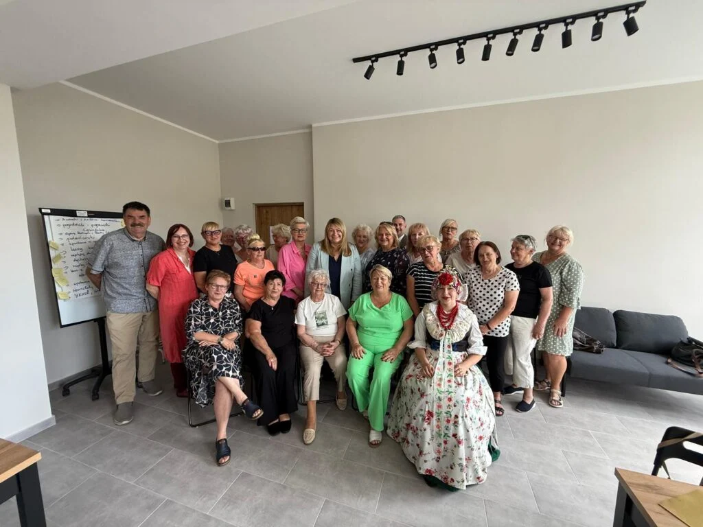 W Szkole Podstawowej nr 16 otwarto Klub Integracji Międzypokoleniowej