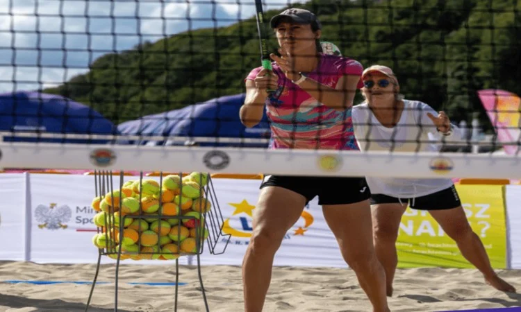 Beach Tennis Turniej OPEN w Sosnowcu. Darmowa zabawa na piasku już 27 czerwca