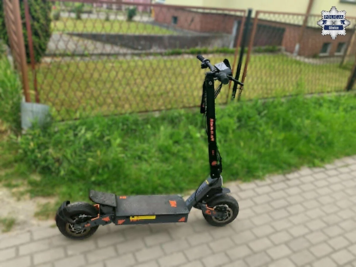 Dwoje 15-latków w szpitalu po wypadku na hulajnodze. Jechali bez kasków