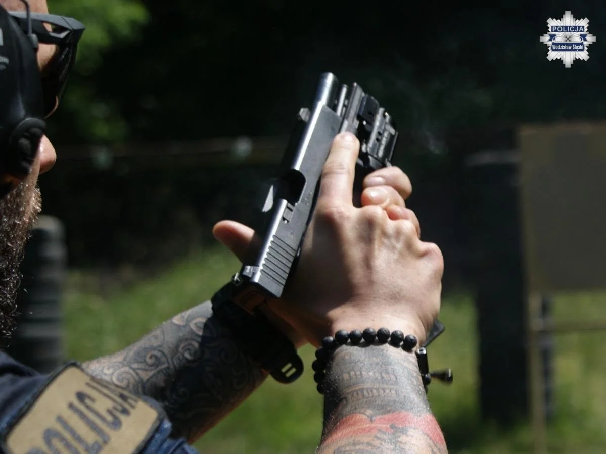 Dynamiczne strzelania i sportowa rywalizacja. Tak wyglądały zawody służb w Pszow (13)