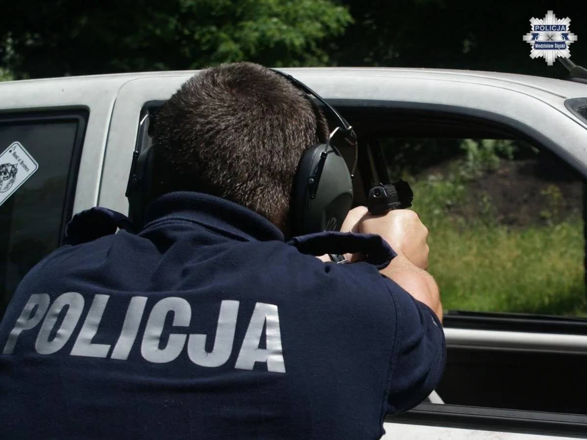 Dynamiczne strzelania i sportowa rywalizacja. Tak wyglądały zawody służb w Pszow (14)