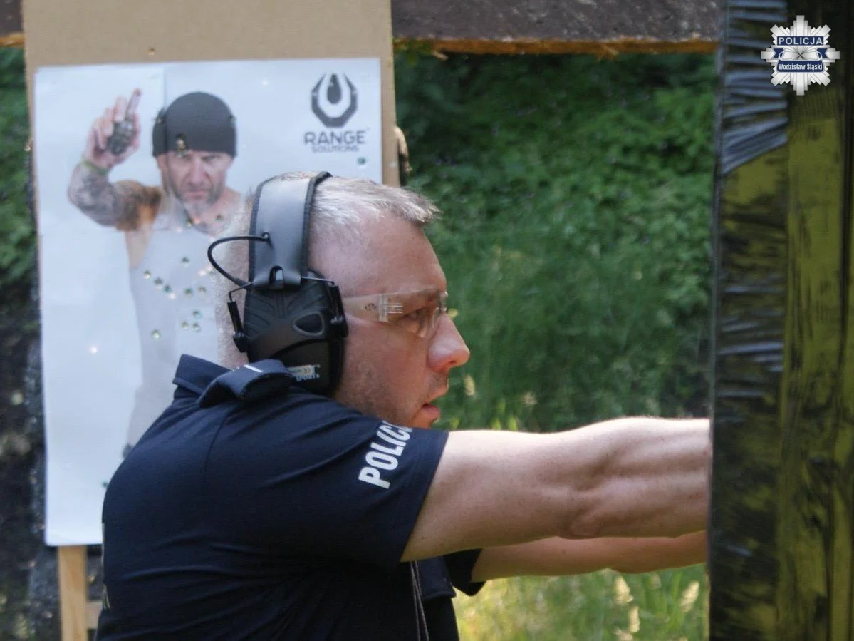 Dynamiczne strzelania i sportowa rywalizacja. Tak wyglądały zawody służb w Pszow (8)
