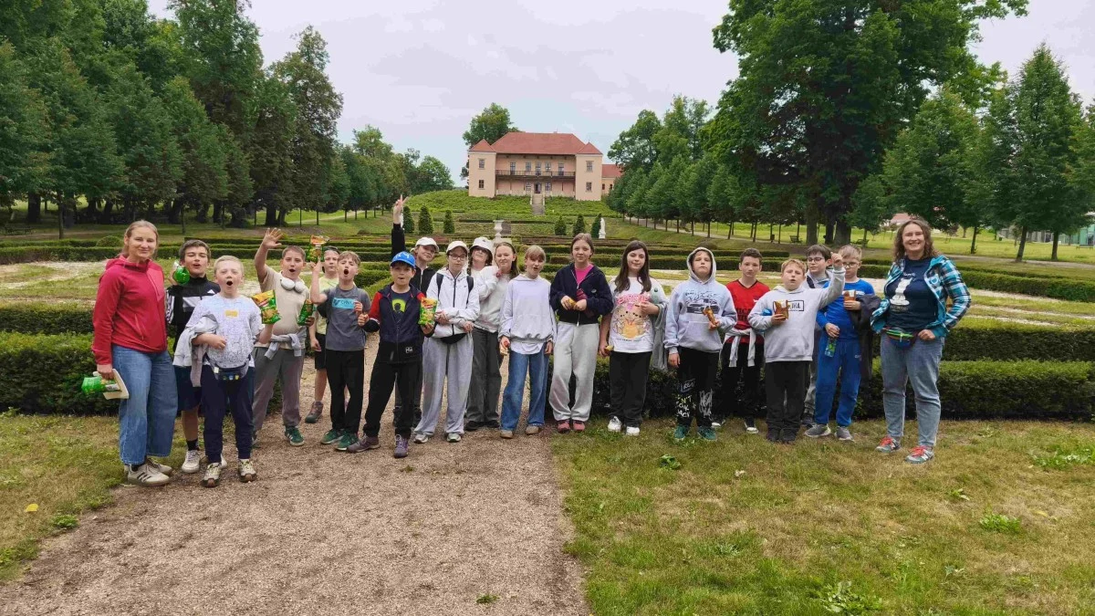 Uczniowie SP 2 ze Świętochłowic zdobywali Góry Świętokrzyskie / fot. SP 2
