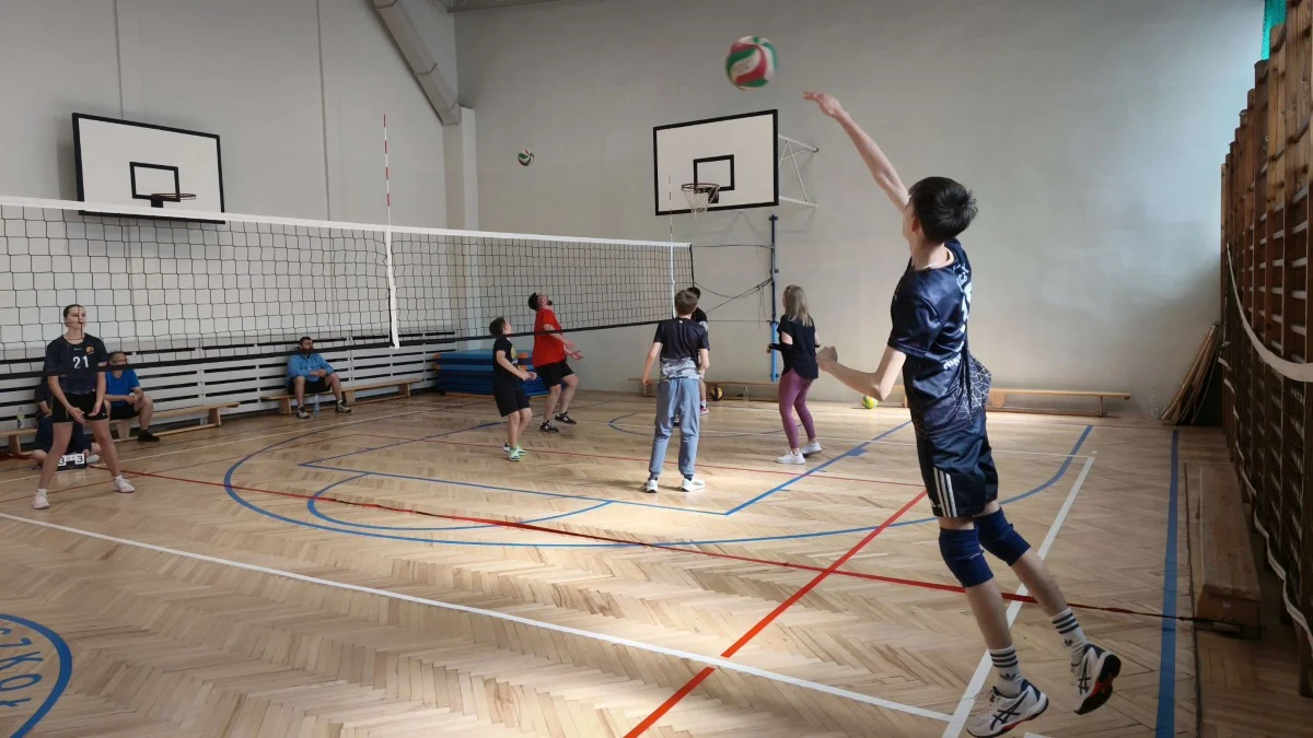 Rodzinny Turniej Minisiatkówki w Świętochłowicach. Znamy zwycięzców / fot. SP 2
