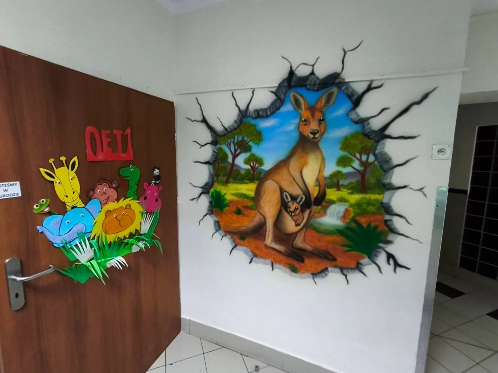 Członek Stowarzyszenia NRŚL ozdobił ściany OREW Chorzów. Powstało 13 malowideł