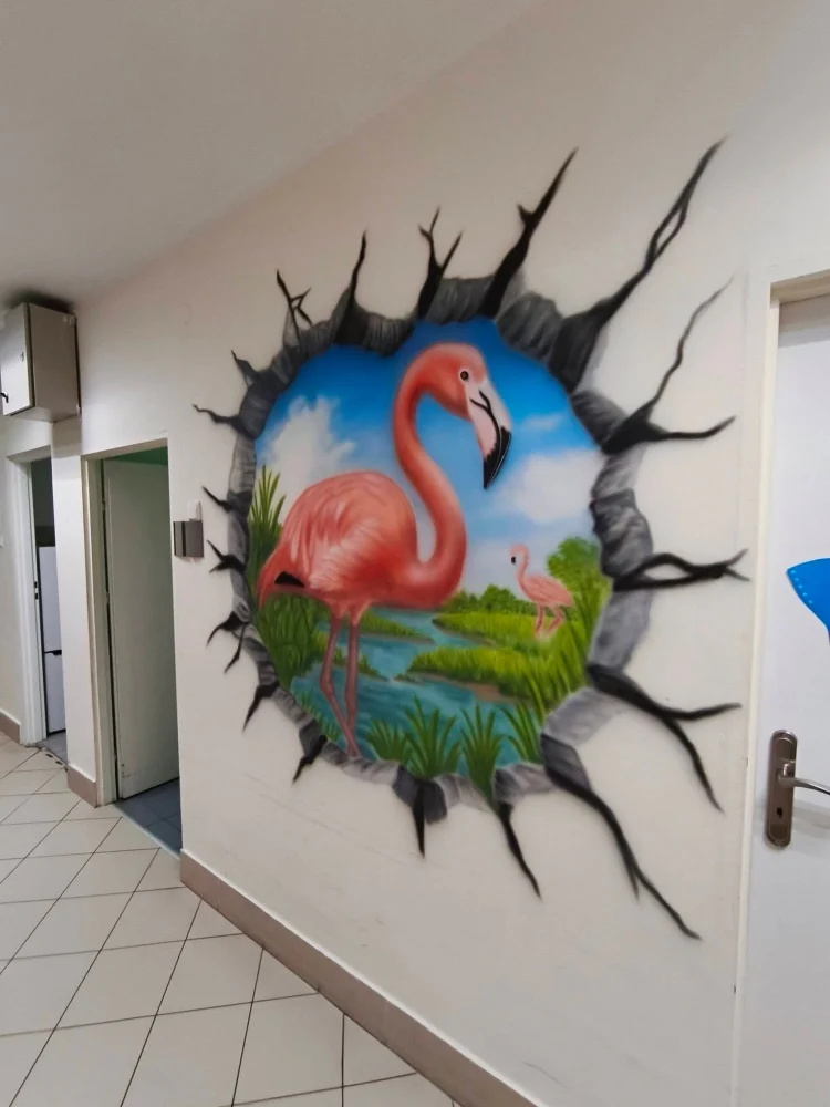 Członek Stowarzyszenia NRŚL ozdobił ściany OREW Chorzów. Powstało 13 malowideł / fot. NRSL