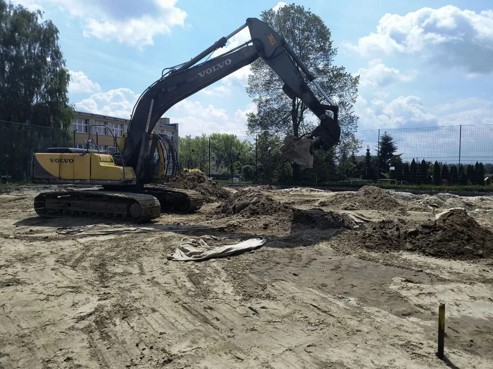 Modernizacja boiska przy ZSP nr 2. Finał prac zaplanowano na sierpień