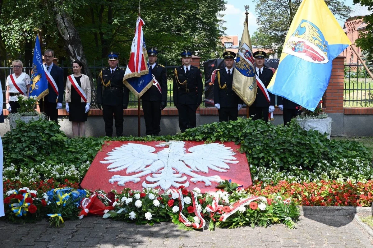 Ruda Śląska oddała hołd Powstańcom Śląskim. Uroczystość odbyła się w Orzegowie