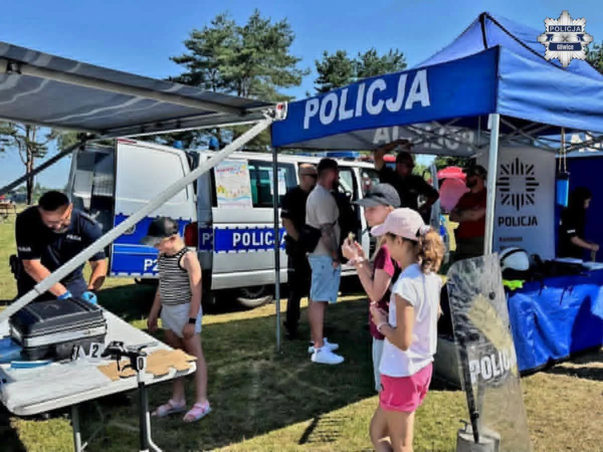 Pokazy ratownictwa i ważne rozmowy nad Jeziorem Pławniowickim