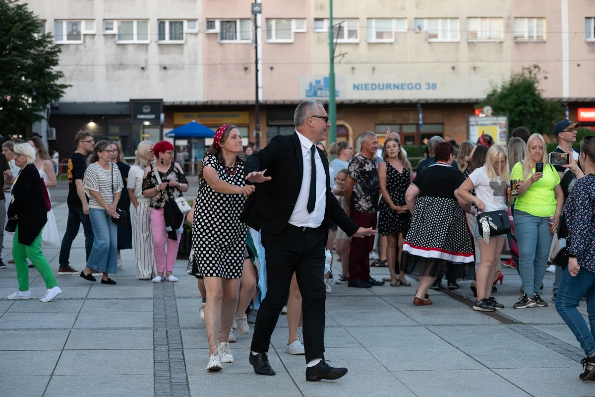 Rynek w Nowym Bytomiu zamienił się w parkiet. Tak Ruda Śląska świętowała Święto Herbu / fot. Marek Faber