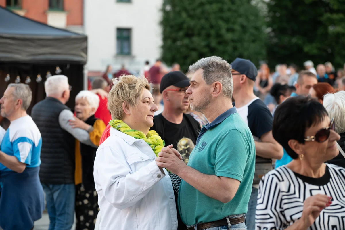 Rynek w Nowym Bytomiu zamienił się w parkiet. Tak Ruda Śląska świętowała Święto Herbu / fot. Marek Faber