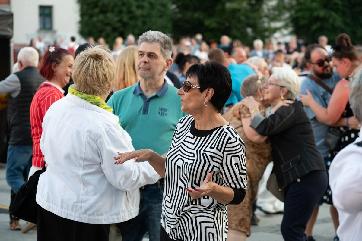 Rynek w Nowym Bytomiu zamienił się w parkiet. Tak Ruda Śląska świętowała Święto Herbu / fot. Marek Faber