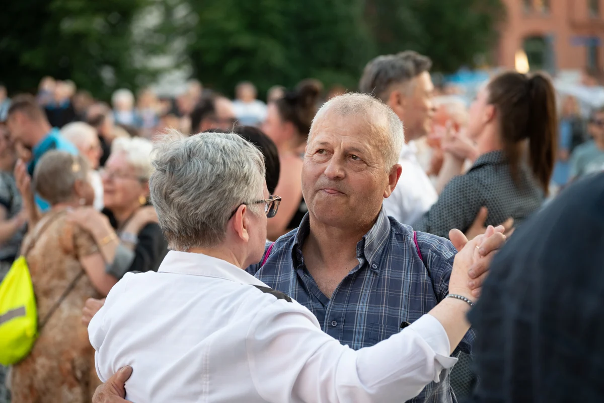 Rynek w Nowym Bytomiu zamienił się w parkiet. Tak Ruda Śląska świętowała Święto Herbu / fot. Marek Faber