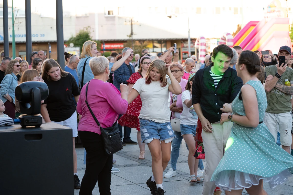 Rynek w Nowym Bytomiu zamienił się w parkiet. Tak Ruda Śląska świętowała Święto Herbu / fot. Marek Faber