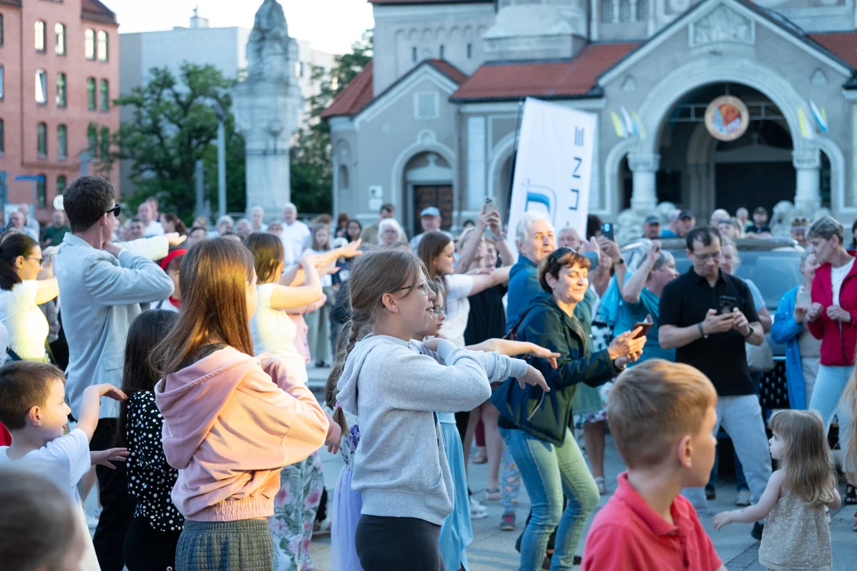 Rynek w Nowym Bytomiu zamienił się w parkiet. Tak Ruda Śląska świętowała Święto Herbu / fot. Marek Faber