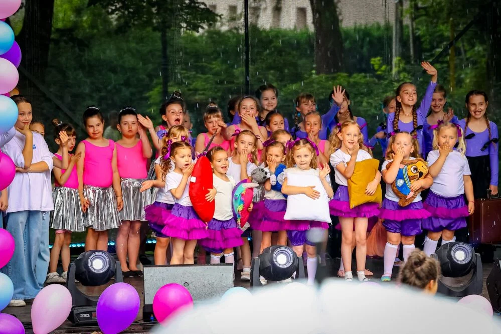 Rybnik świętował Dzień Dziecka. Rodzinne atrakcje przyciągnęły mieszkańców /fot. Dom Kultury Chwałowice, Rybnickie Włóczykije