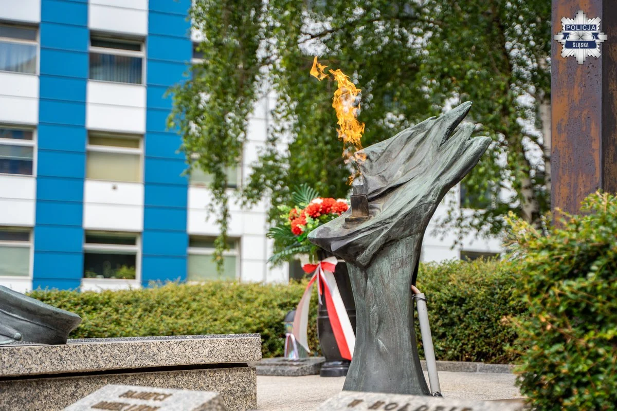 Śląska Policja oddała hołd swojej historii. W Katowicach uczczono 104. rocznicę /fot. Śląska Policja
