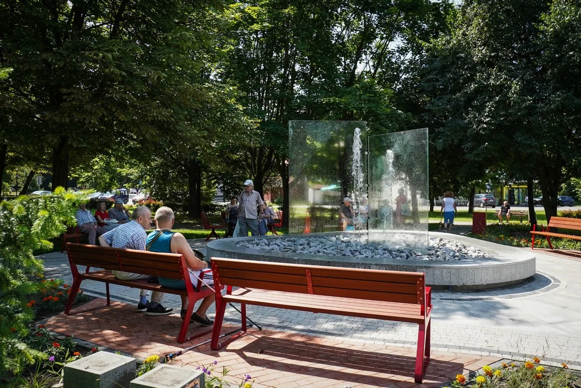 Remonty placów zabaw i nowa strefa rekreacji w Katowicach