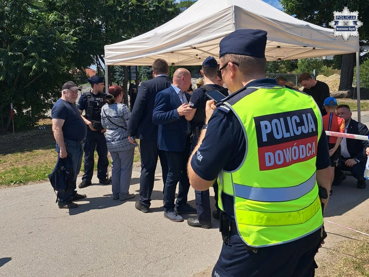 Tablica pamięci odsłonięta w Grabówce. Tak uczczono Powstańców Śląskich (9)
